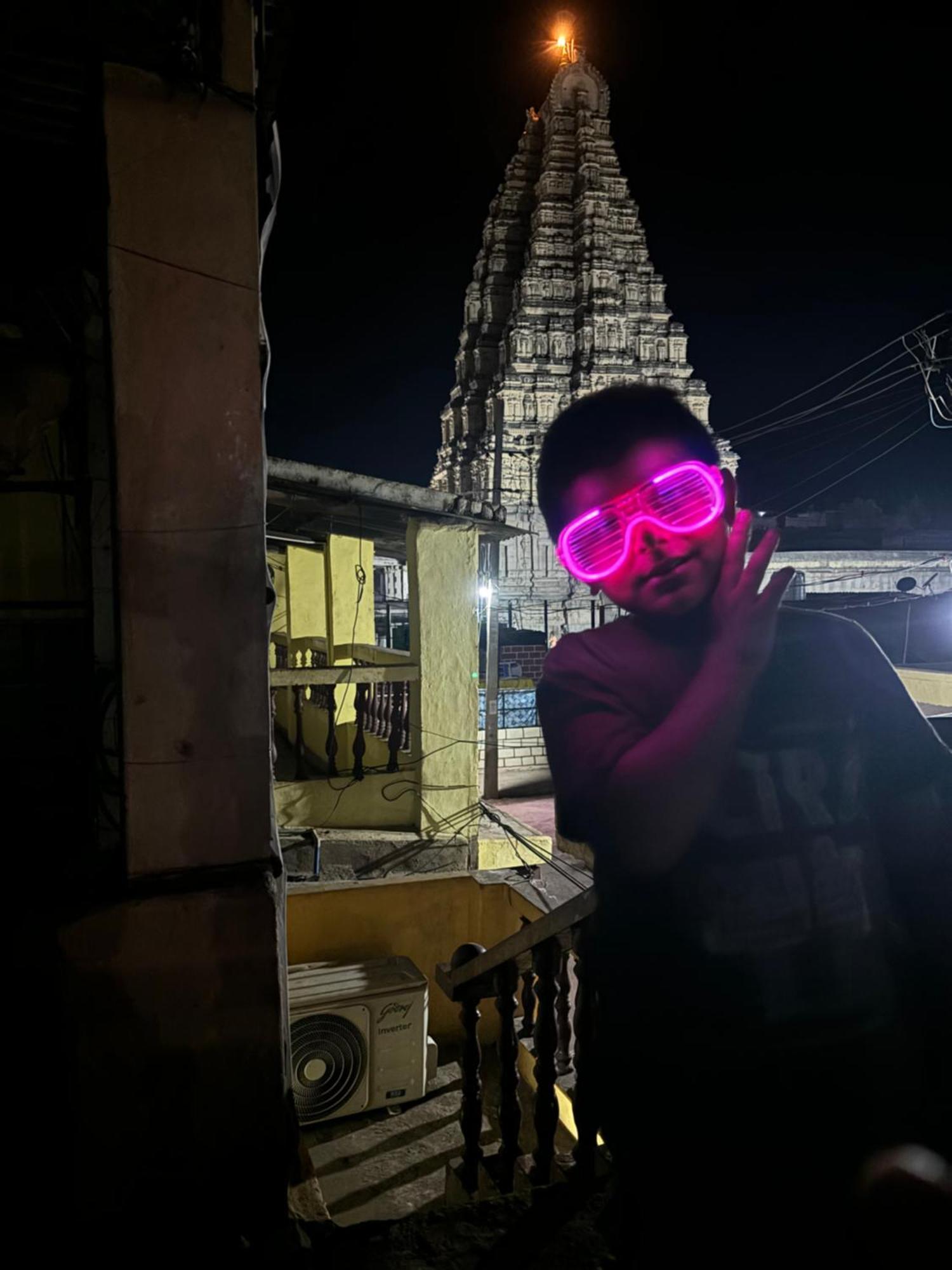 Mahesh Guest House Hampi Bagian luar foto